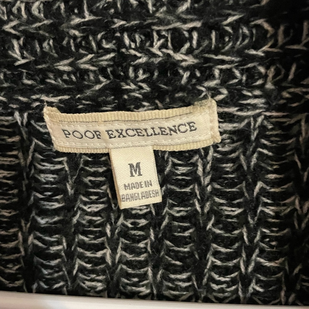 Cardigan - Picture 2 of 6